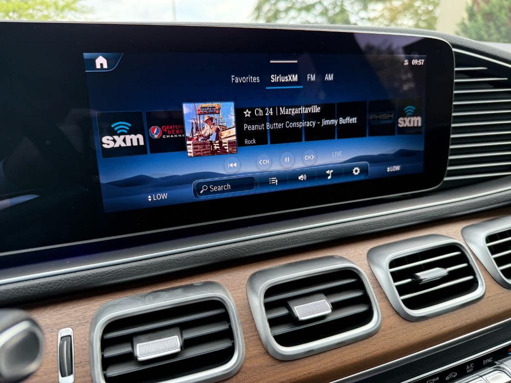 new 2025 Mercedes-Benz GLE 450 car, priced at $80,145