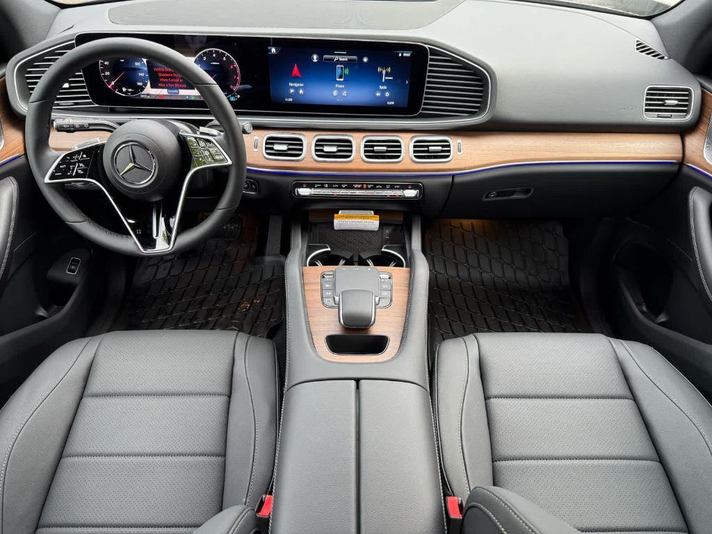 new 2025 Mercedes-Benz GLE 450 car, priced at $80,145