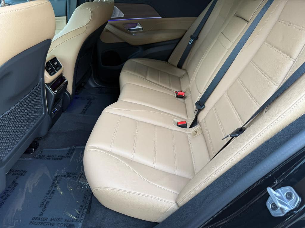 new 2026 Mercedes-Benz GLE 580 car, priced at $104,450