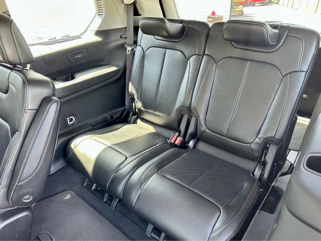 used 2023 Jeep Grand Cherokee L car, priced at $31,990