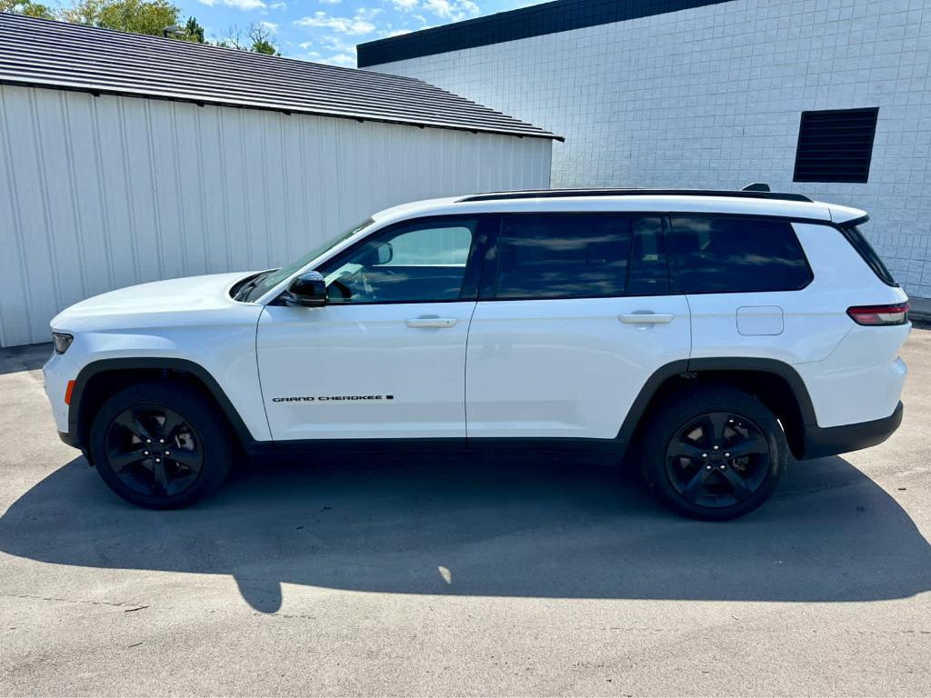 used 2023 Jeep Grand Cherokee L car, priced at $31,990