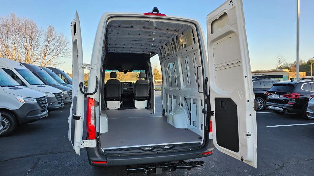 new 2024 Mercedes-Benz Sprinter 2500 car, priced at $67,944