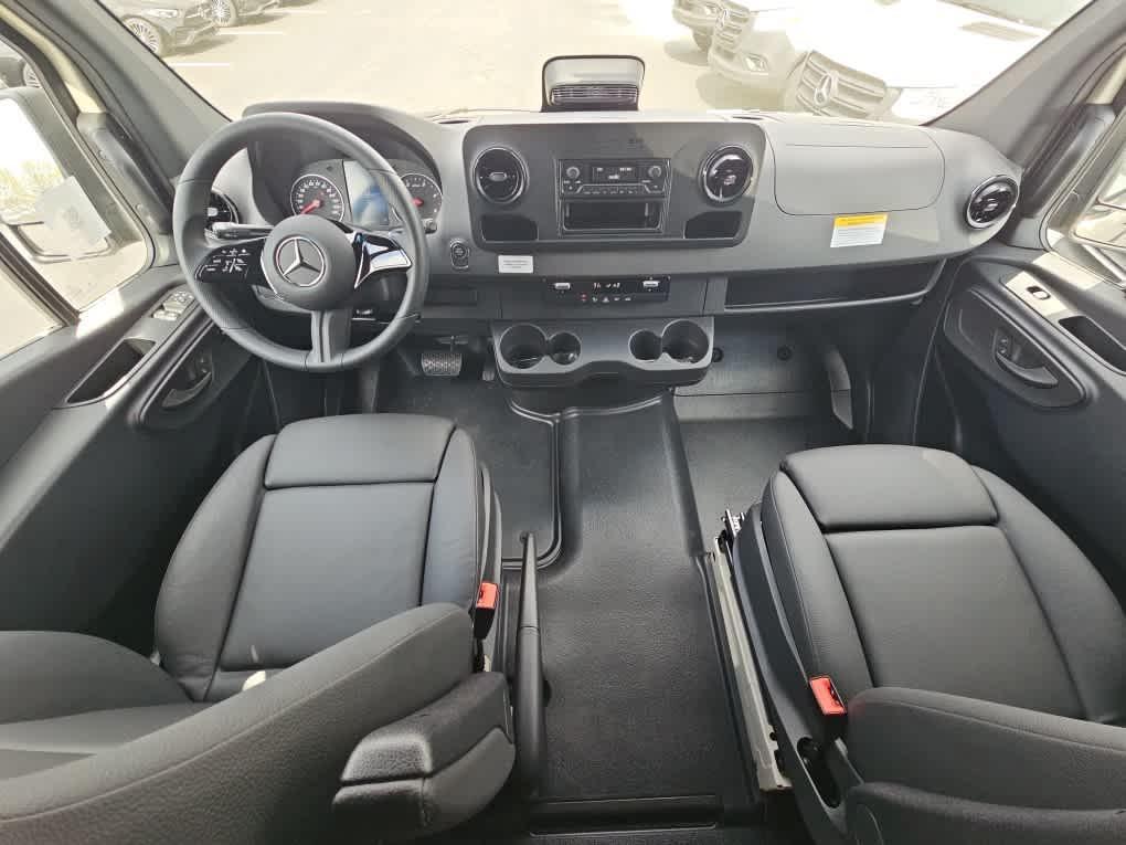 new 2025 Mercedes-Benz Sprinter 2500 car, priced at $68,853