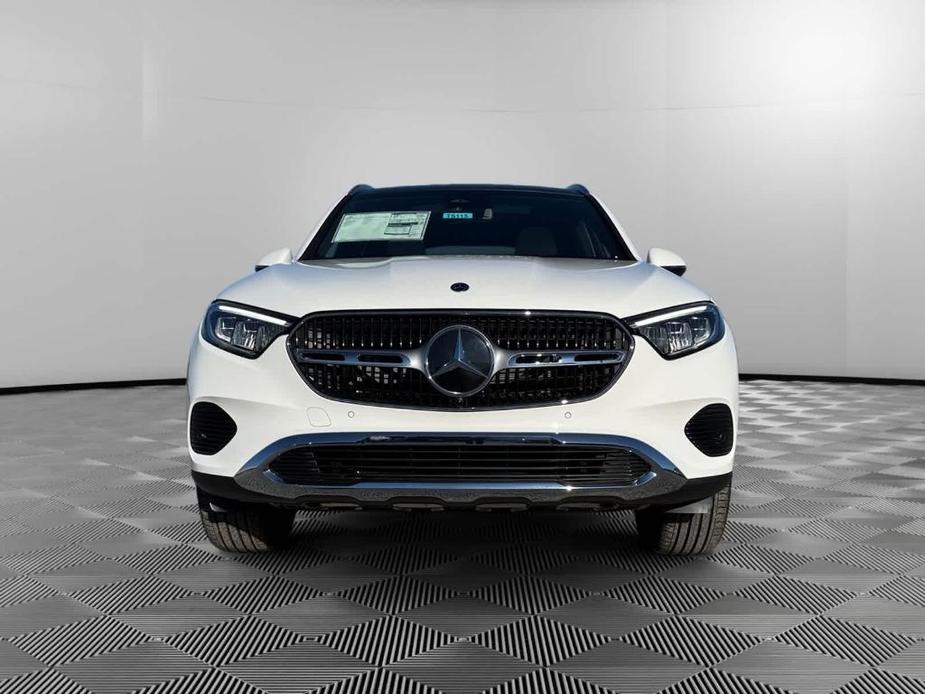 new 2025 Mercedes-Benz GLC 300 car