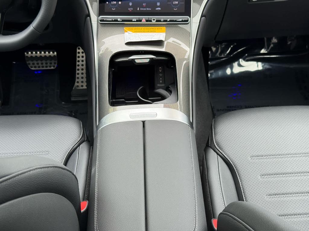 new 2025 Mercedes-Benz GLC 300 car, priced at $63,195