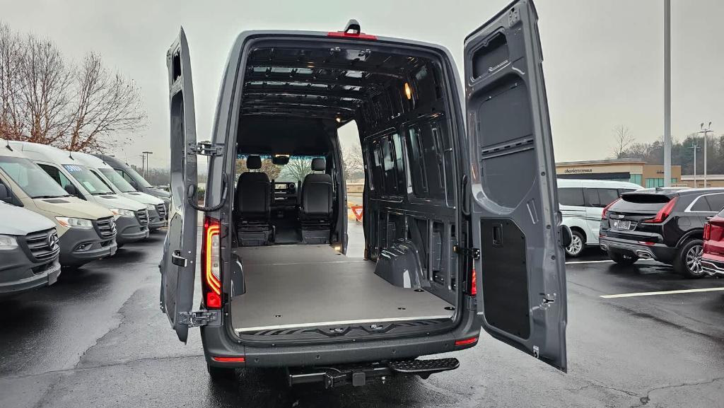 new 2024 Mercedes-Benz Sprinter 2500 car, priced at $83,158