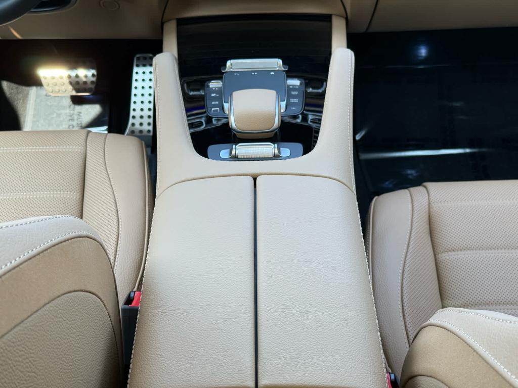 new 2025 Mercedes-Benz GLS 450 car, priced at $102,035