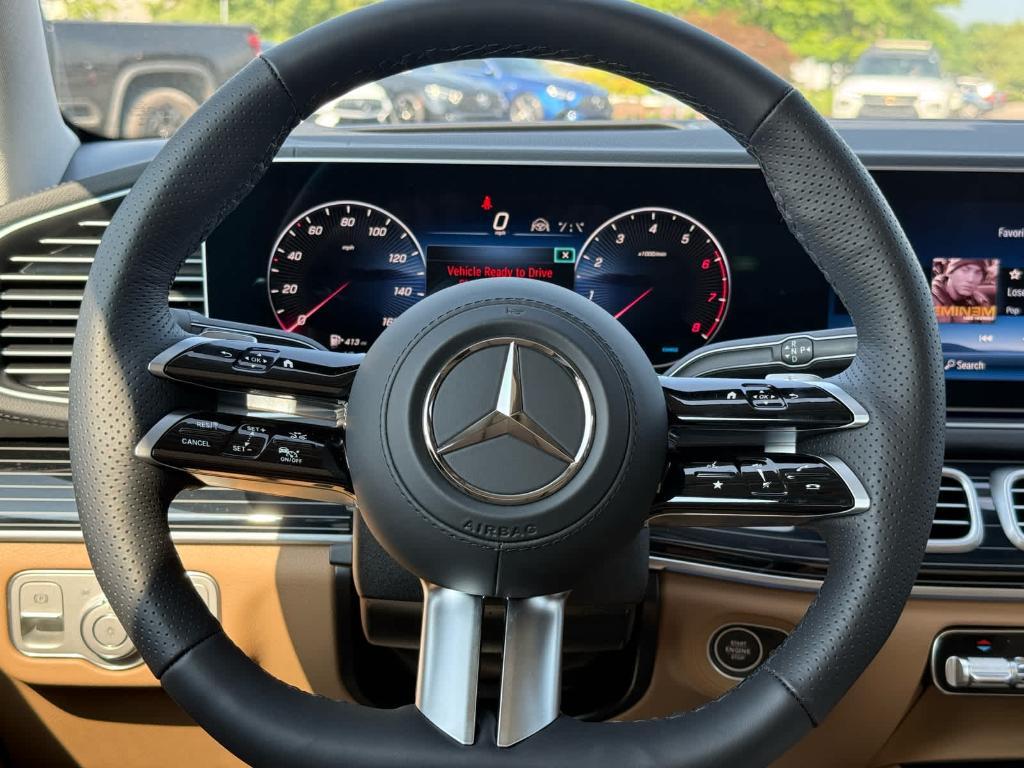 new 2025 Mercedes-Benz GLS 450 car, priced at $102,035