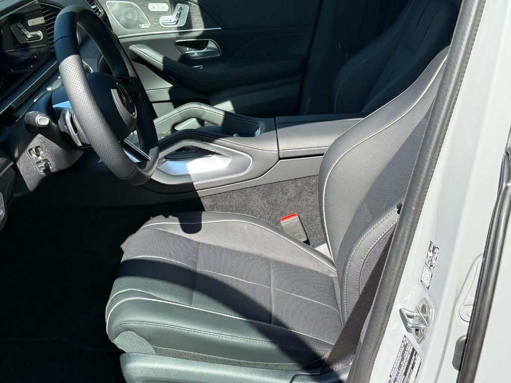 new 2026 Mercedes-Benz GLS 580 car, priced at $127,970