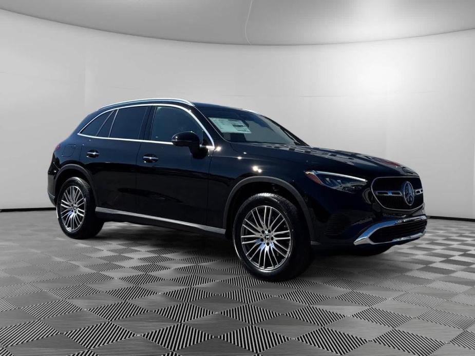 new 2024 Mercedes-Benz GLC 300 car, priced at $56,065