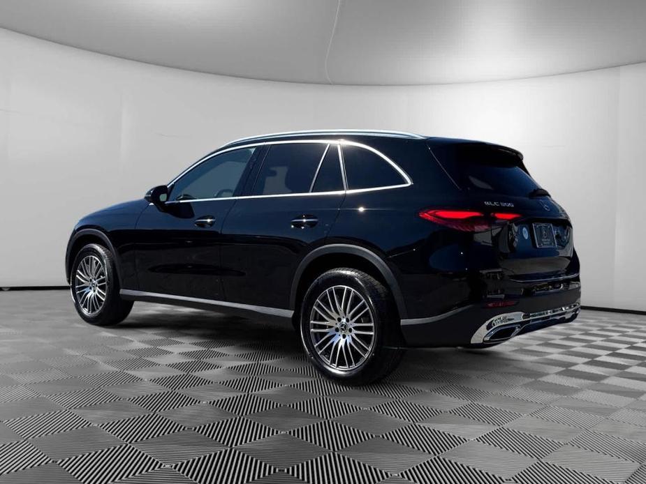 new 2024 Mercedes-Benz GLC 300 car, priced at $56,065