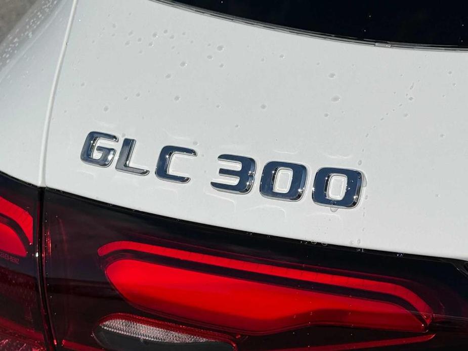 new 2025 Mercedes-Benz GLC 300 car, priced at $56,135