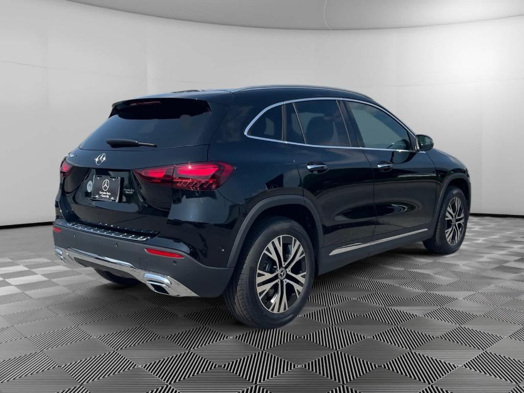 new 2025 Mercedes-Benz GLA 250 car, priced at $47,395