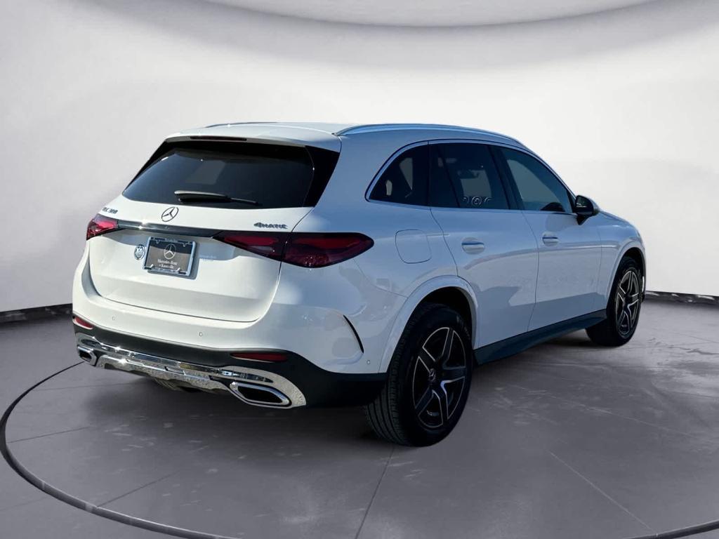 new 2025 Mercedes-Benz GLC 300 car, priced at $56,135