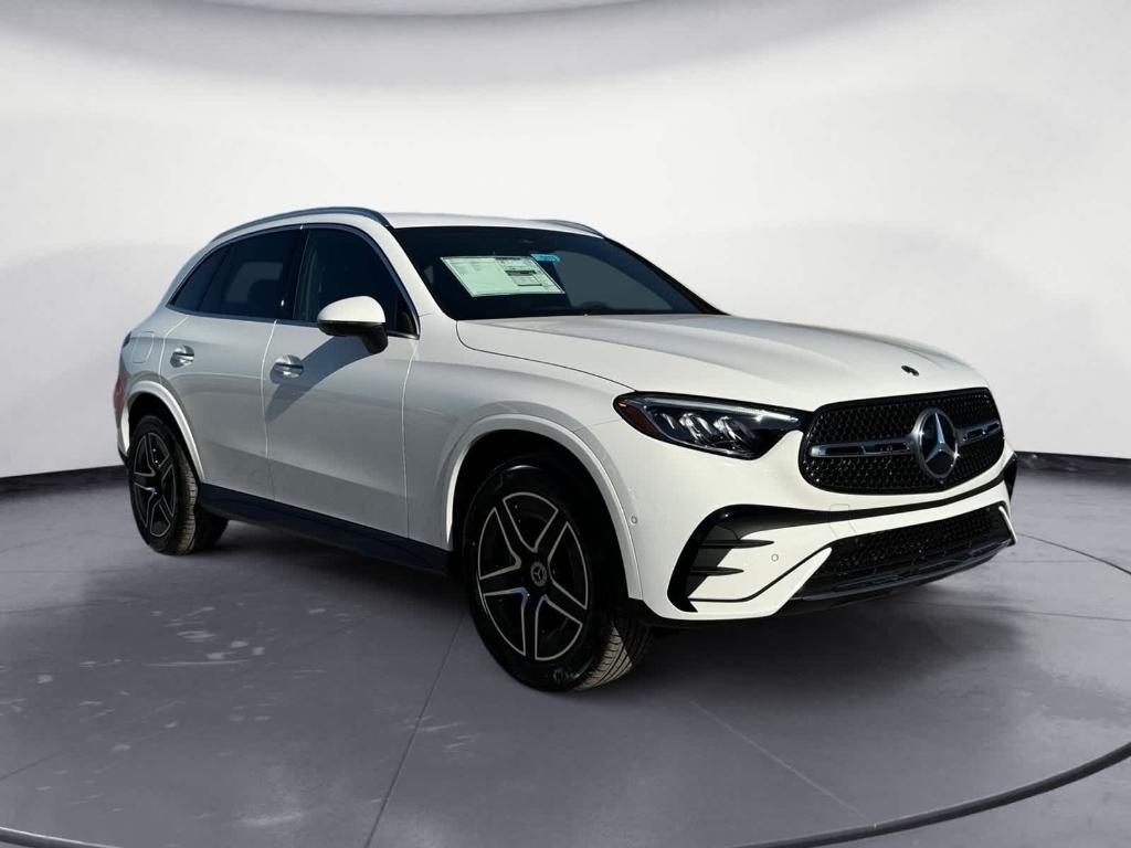 new 2025 Mercedes-Benz GLC 300 car, priced at $56,135