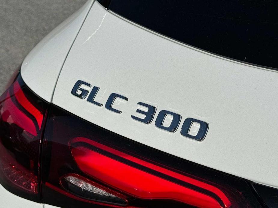 new 2025 Mercedes-Benz GLC 300 car, priced at $56,135