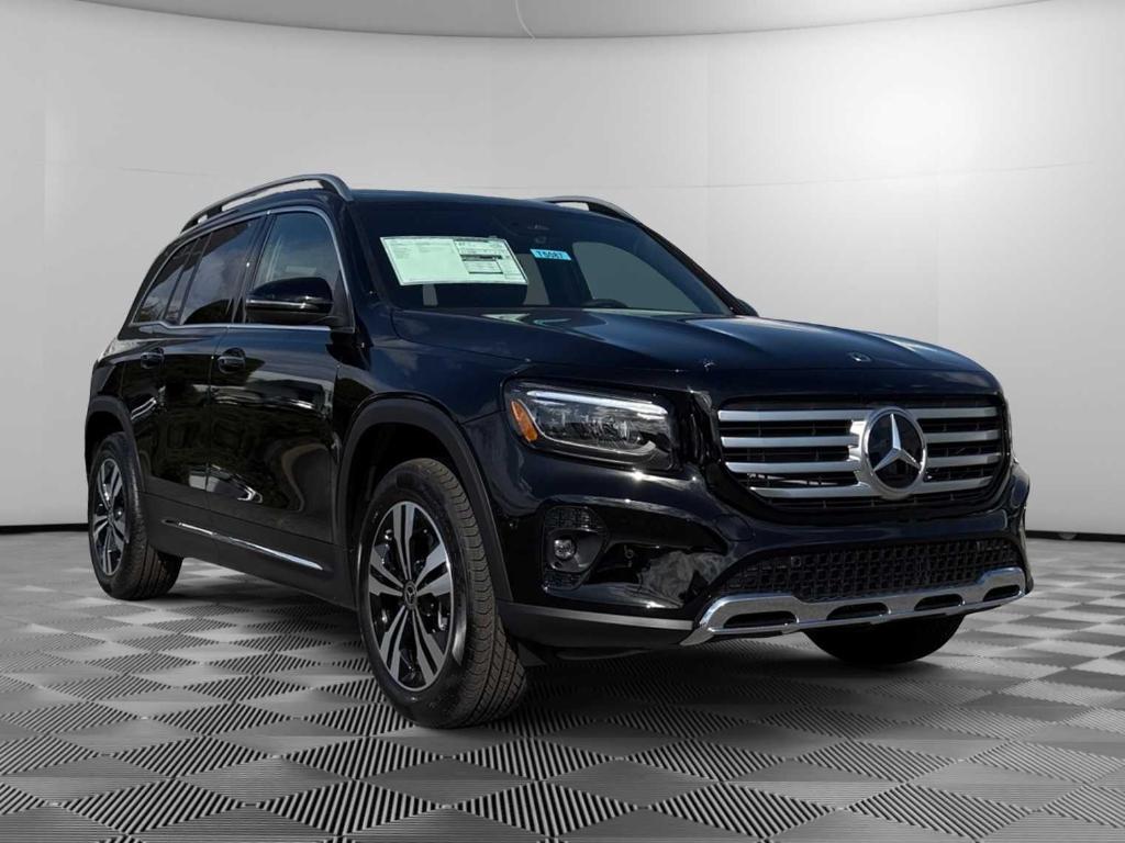 new 2025 Mercedes-Benz GLB 250 car, priced at $49,595