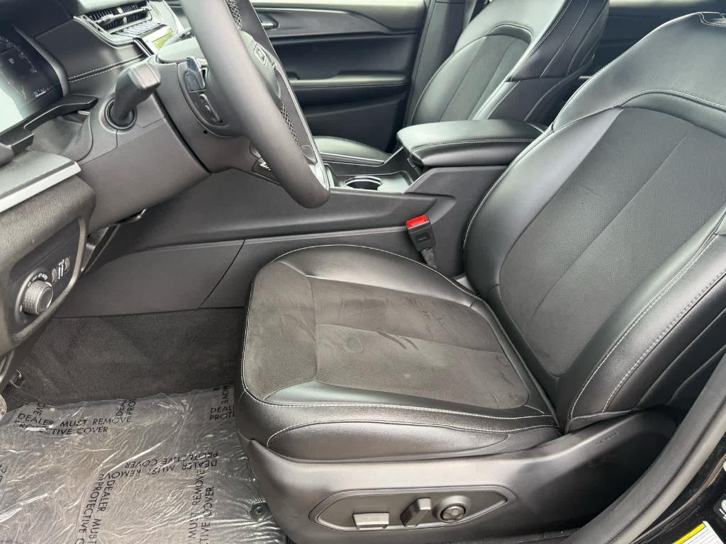 used 2024 Jeep Grand Cherokee L car, priced at $38,554