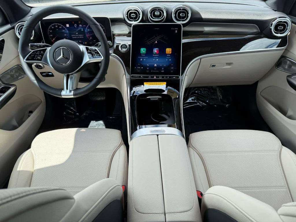 new 2025 Mercedes-Benz GLC 300 car, priced at $60,955