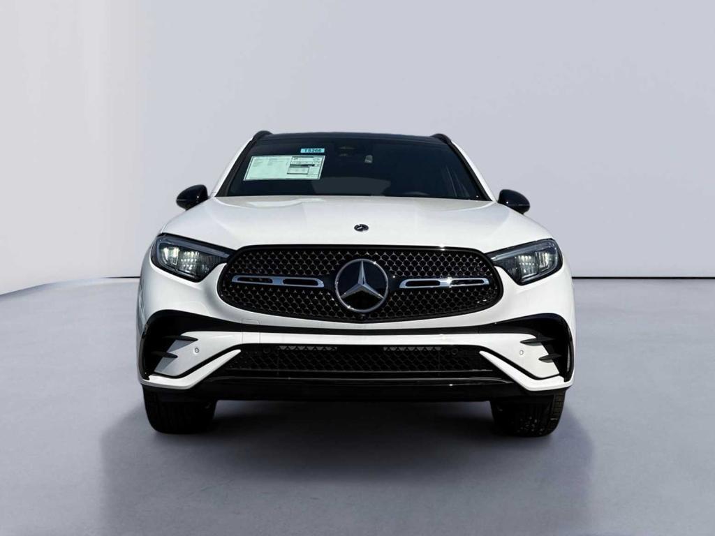 new 2025 Mercedes-Benz GLC 300 car, priced at $62,155