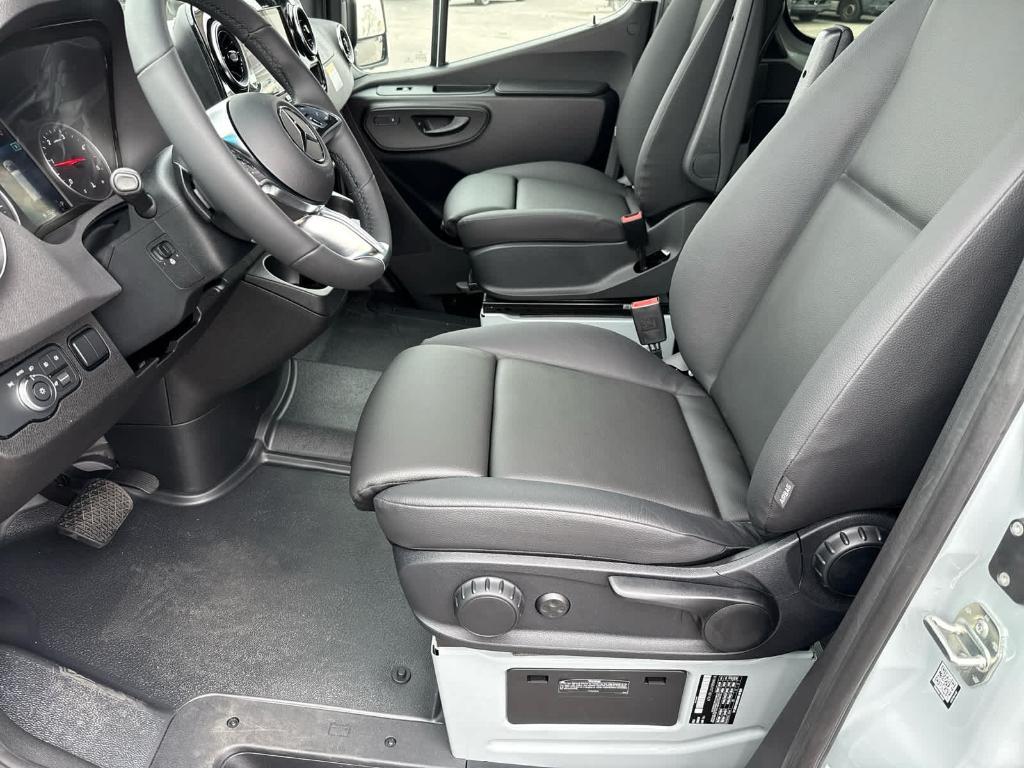 new 2026 Mercedes-Benz Sprinter 2500 car, priced at $79,936