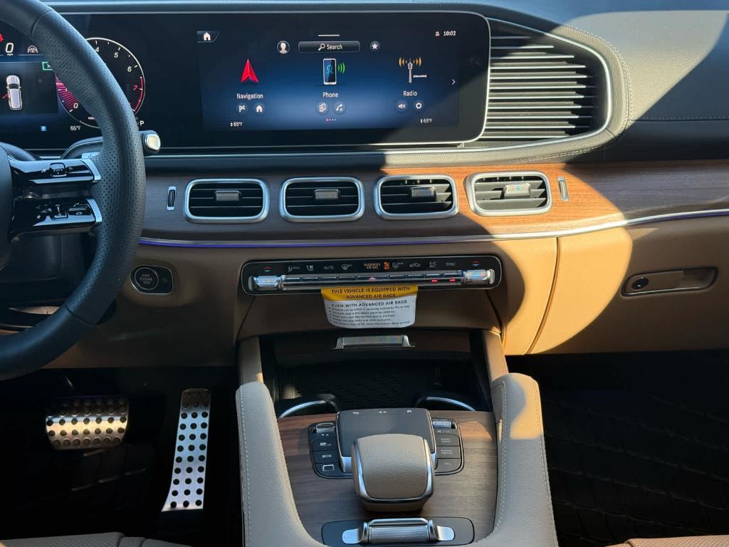 new 2026 Mercedes-Benz GLS 580 car, priced at $122,085