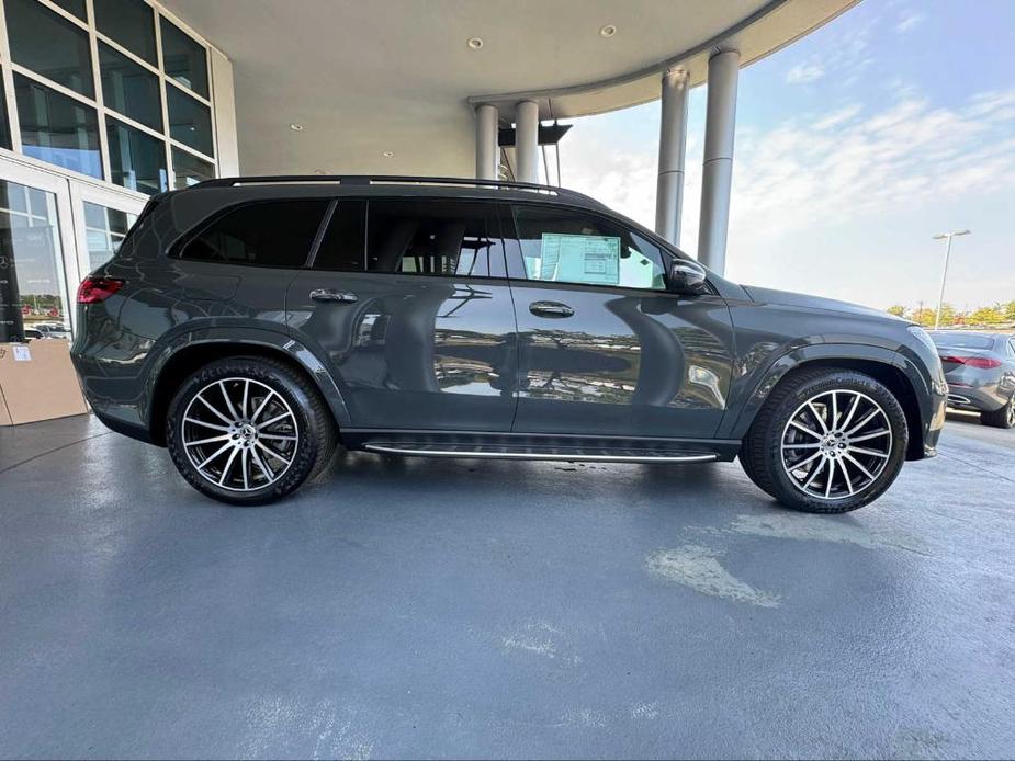 new 2025 Mercedes-Benz GLS 580 car, priced at $139,875