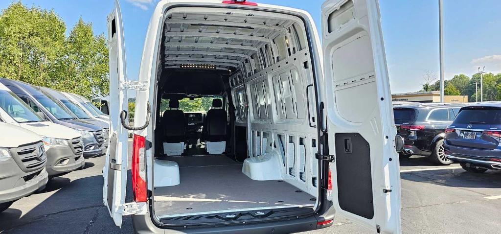 new 2024 Mercedes-Benz Sprinter 3500 car, priced at $68,480