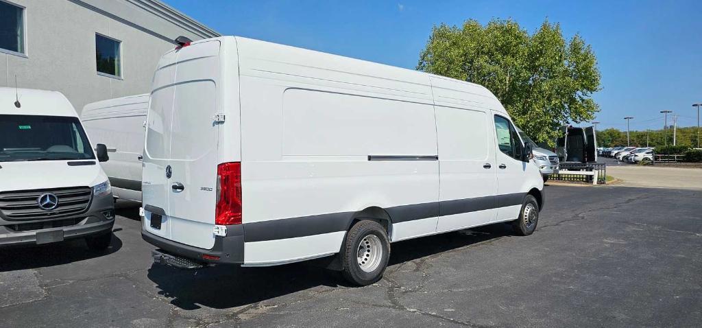 new 2024 Mercedes-Benz Sprinter 3500 car, priced at $68,480