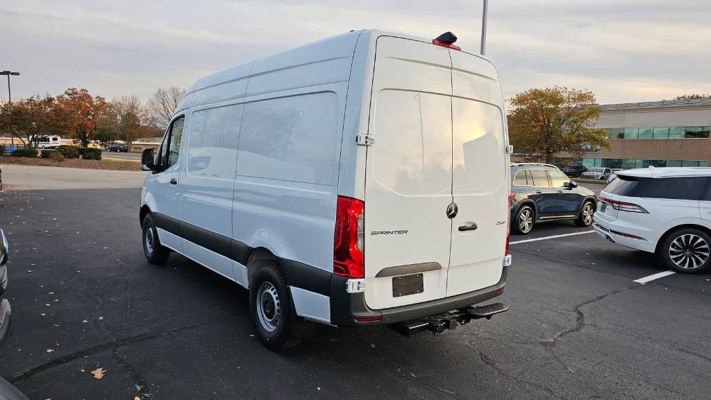 new 2024 Mercedes-Benz Sprinter 2500 car