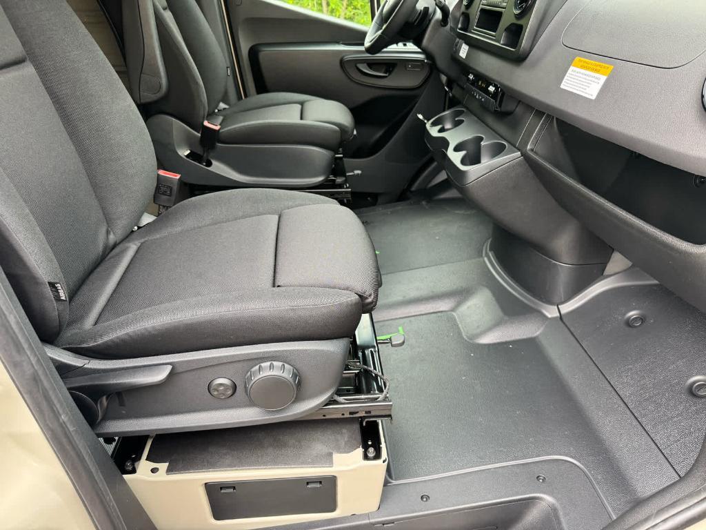 new 2025 Mercedes-Benz Sprinter 2500 car, priced at $74,278