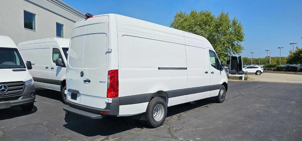 new 2024 Mercedes-Benz Sprinter 3500 car, priced at $66,571