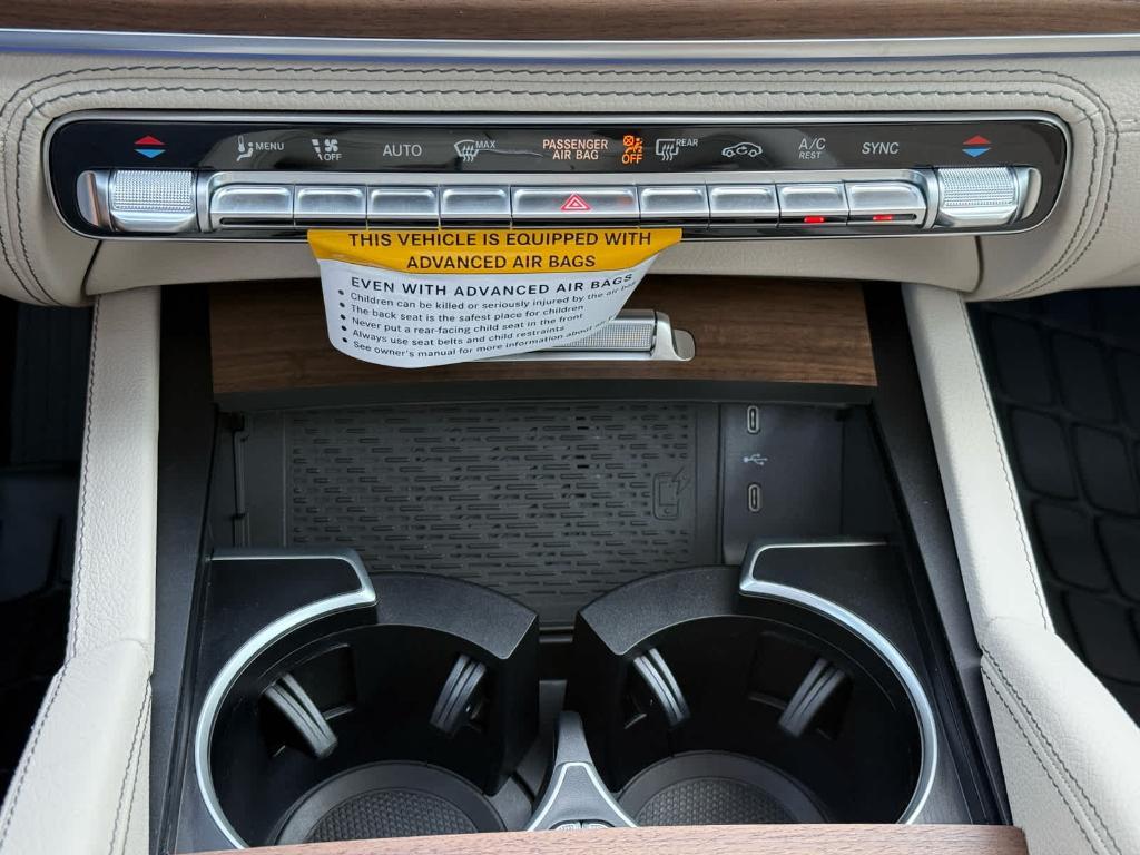 new 2026 Mercedes-Benz GLE 450 car, priced at $85,220