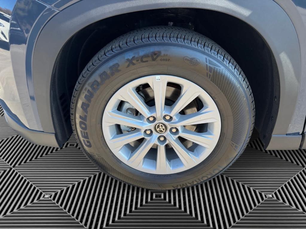 used 2025 Toyota Grand Highlander car, priced at $48,554