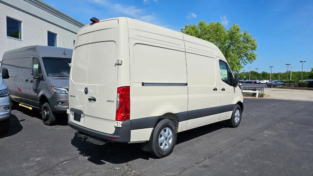 new 2024 Mercedes-Benz Sprinter 2500 car