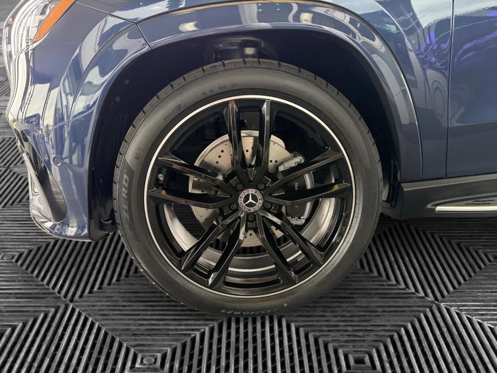 new 2025 Mercedes-Benz GLS 450 car, priced at $107,865