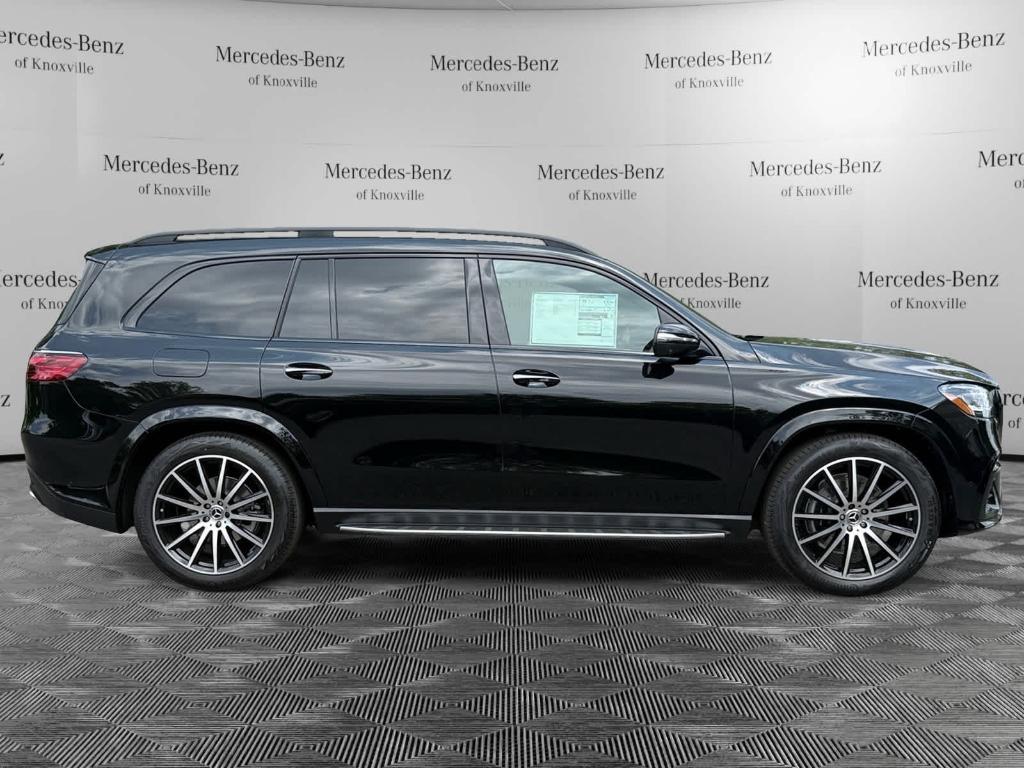 new 2025 Mercedes-Benz GLS 580 car, priced at $120,425