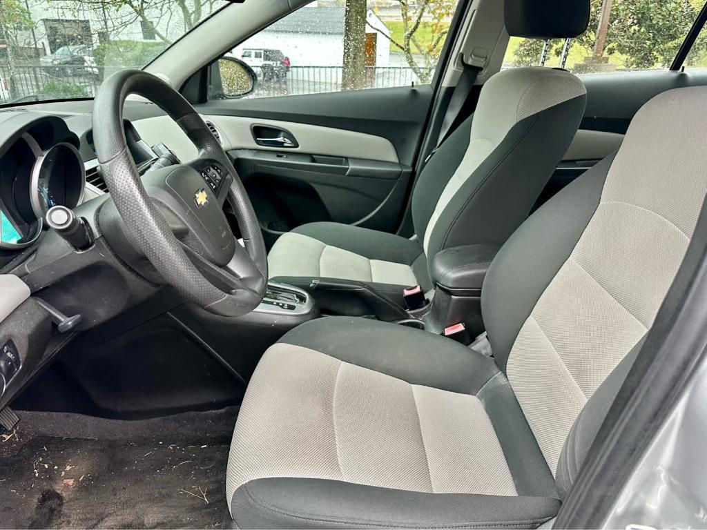 used 2012 Chevrolet Cruze car, priced at $6,000
