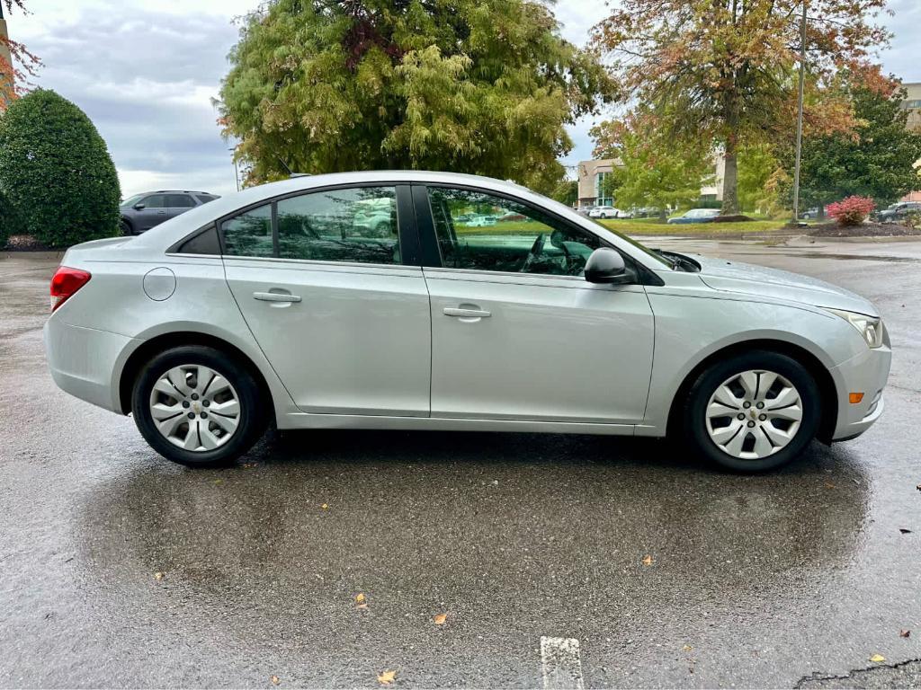 used 2012 Chevrolet Cruze car, priced at $6,000