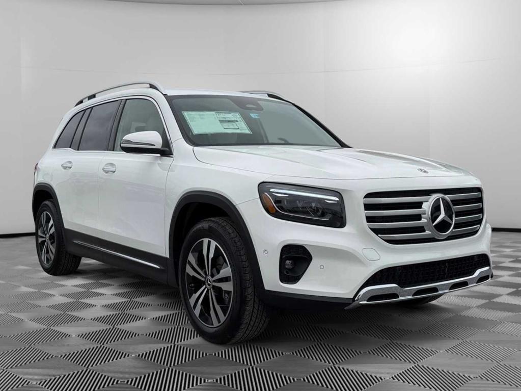 new 2025 Mercedes-Benz GLB 250 car, priced at $49,595