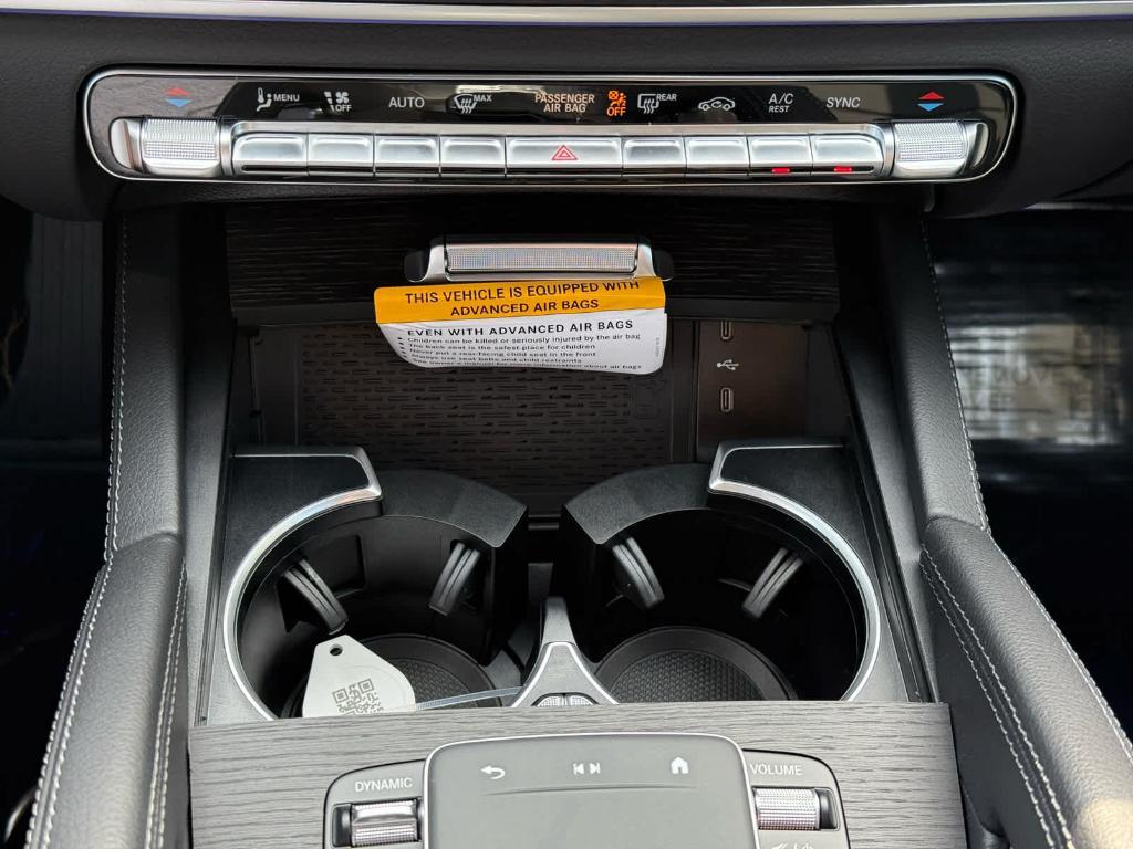 new 2025 Mercedes-Benz GLE 450 car, priced at $73,965