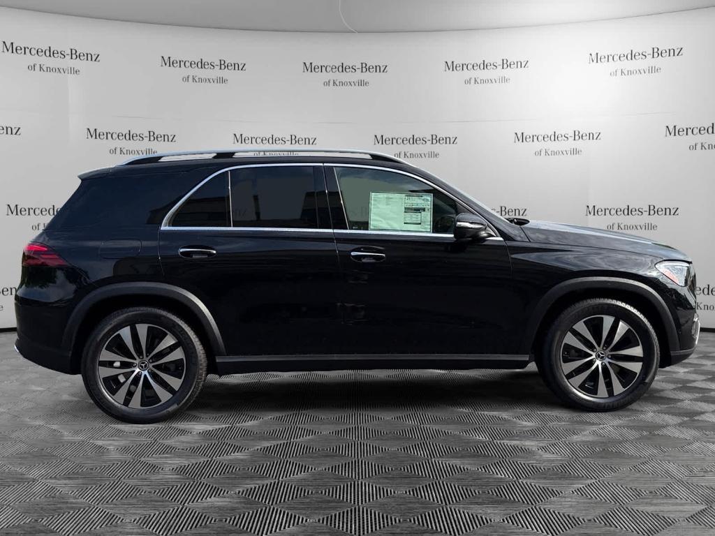 new 2025 Mercedes-Benz GLE 450 car, priced at $73,965