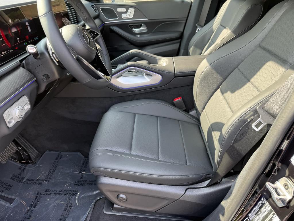 new 2025 Mercedes-Benz GLE 450 car, priced at $73,965