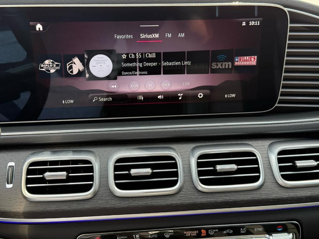 new 2025 Mercedes-Benz GLE 450 car, priced at $73,965