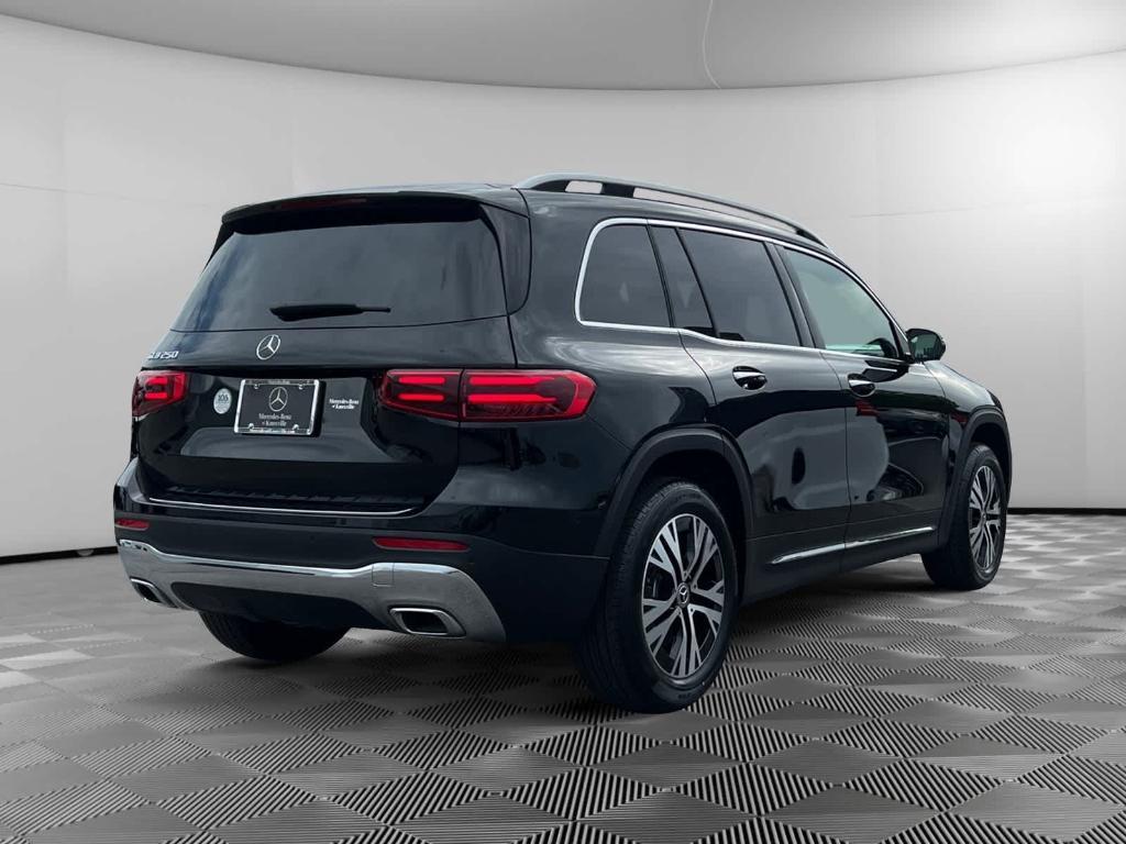 new 2024 Mercedes-Benz GLB 250 car, priced at $51,215