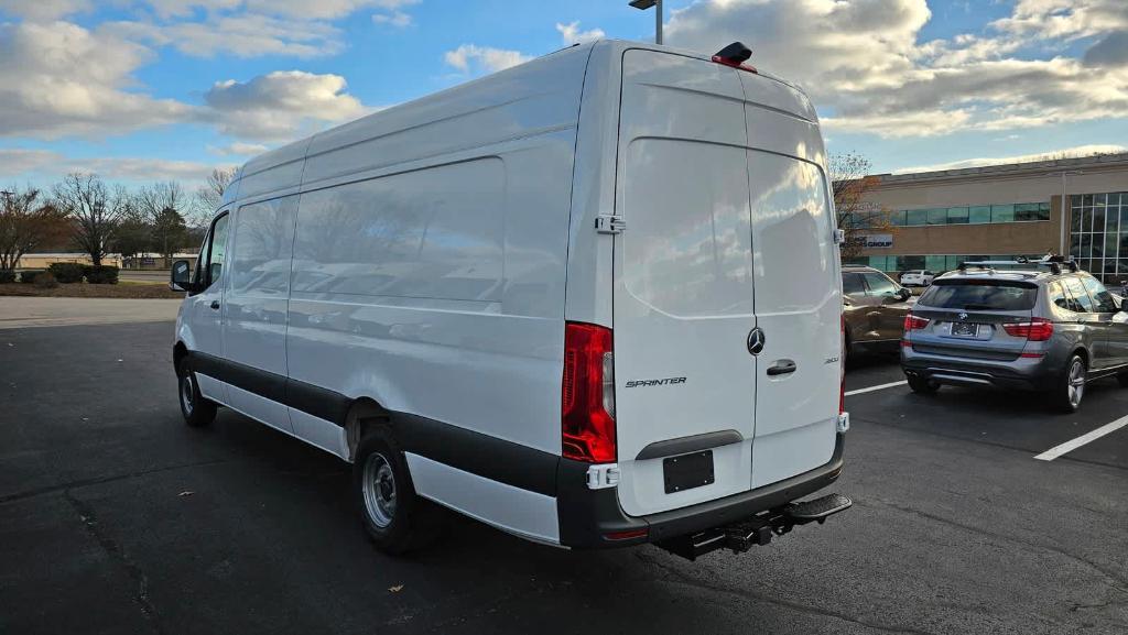 new 2024 Mercedes-Benz Sprinter 3500 car, priced at $74,159