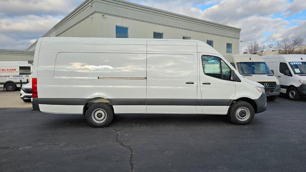 new 2024 Mercedes-Benz Sprinter 3500 car