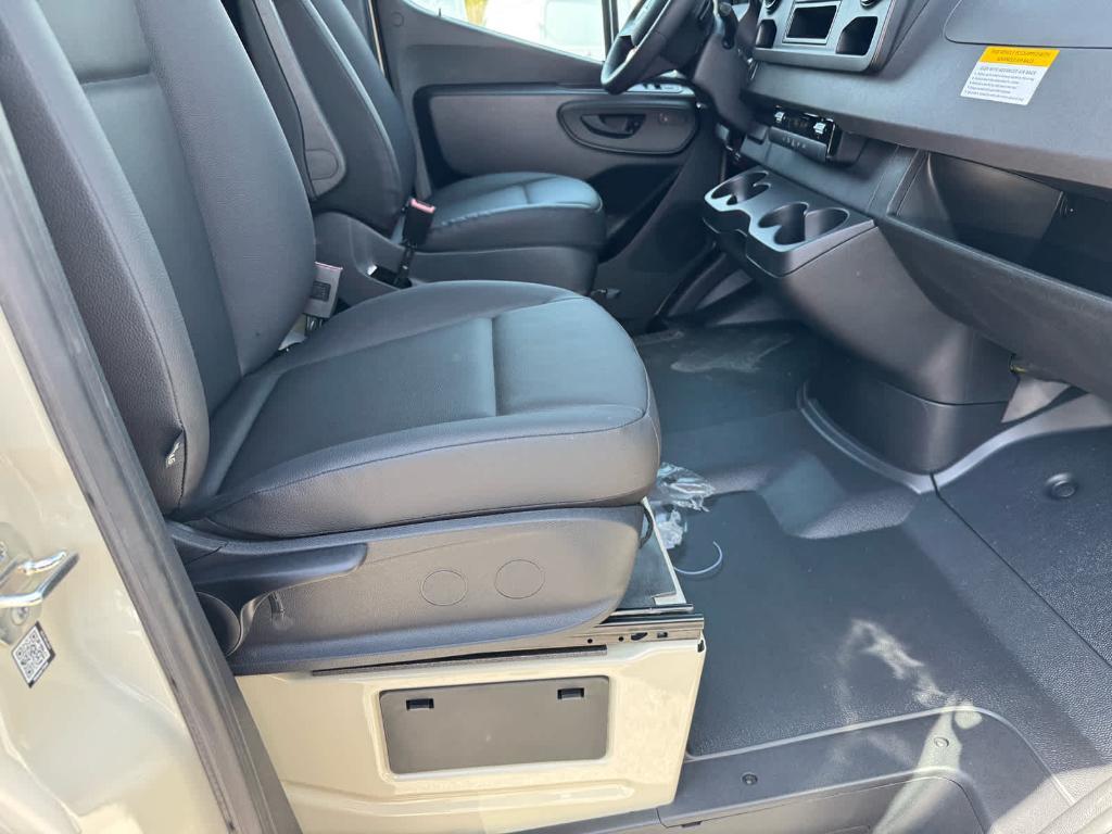 new 2025 Mercedes-Benz Sprinter 2500 car, priced at $74,434
