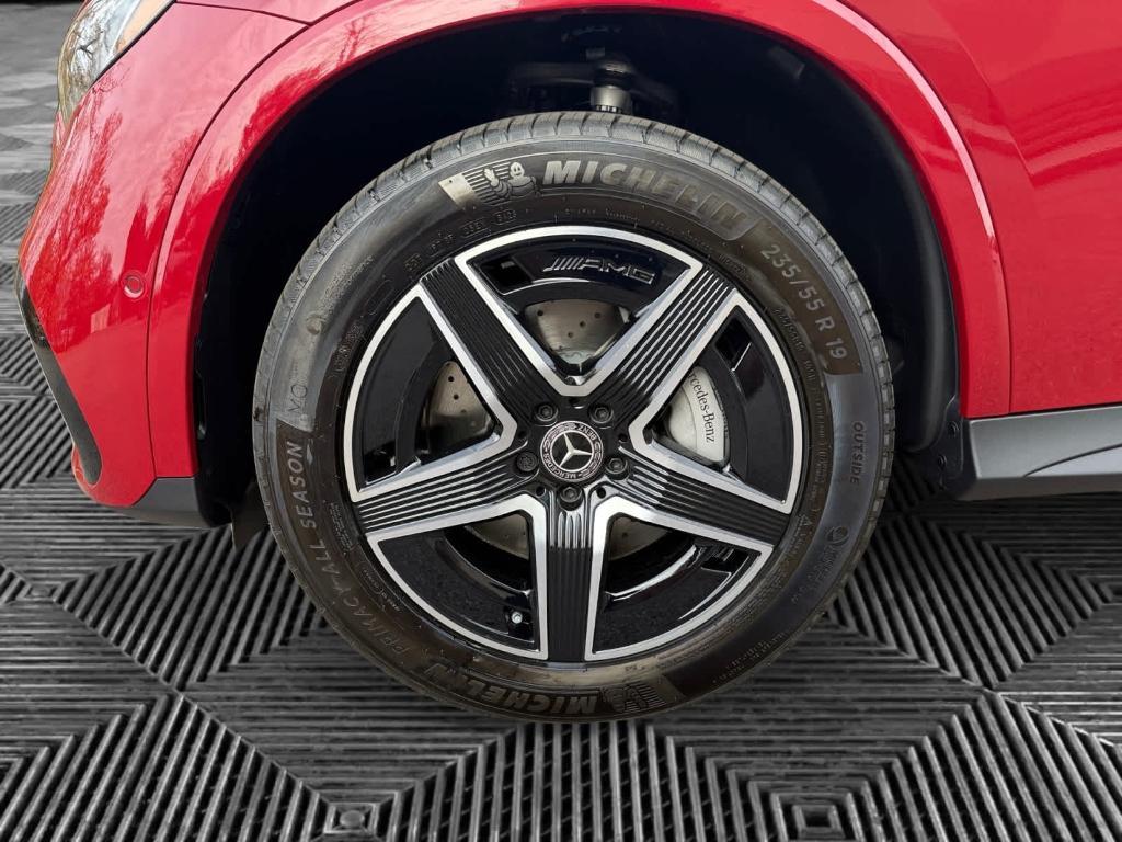 new 2026 Mercedes-Benz GLC 300 car, priced at $62,355