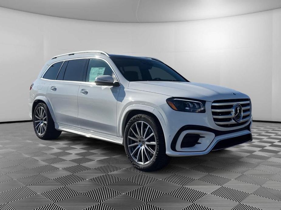 new 2025 Mercedes-Benz GLS 450 car